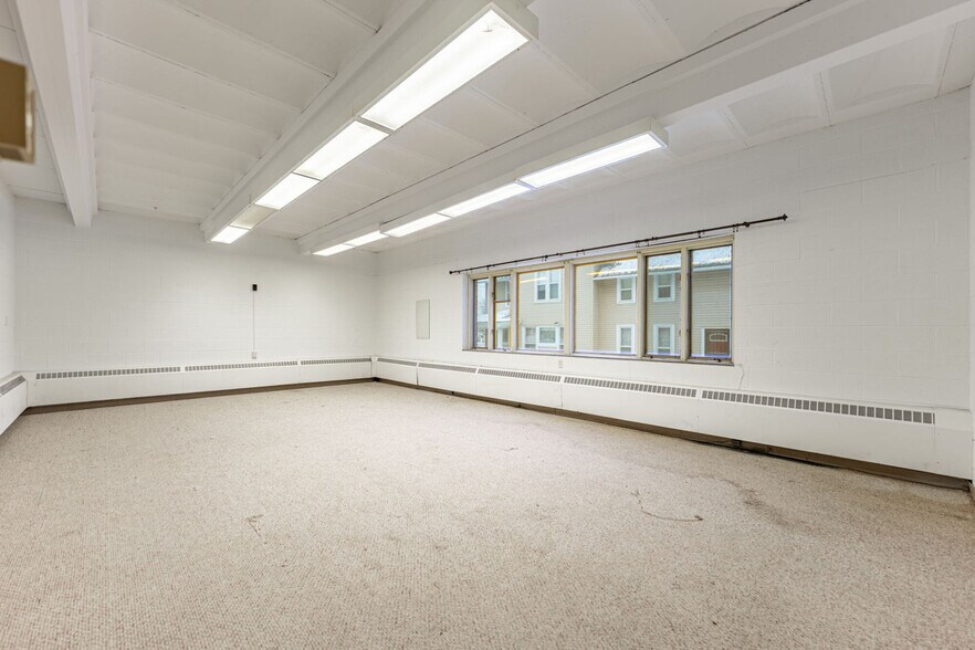 More Photos Of 1203 3rd Ave, Rockford Religious Facility For Sale