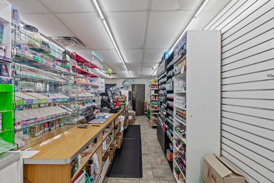 More Photos Of 741 N Cedar Crest Blvd, Allentown Service Station For Sale