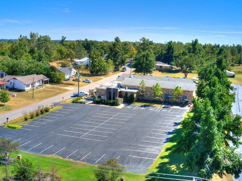 More Photos Of 2254 W Meyers Cir, Choctaw Lodge Meeting Hall For Sale
