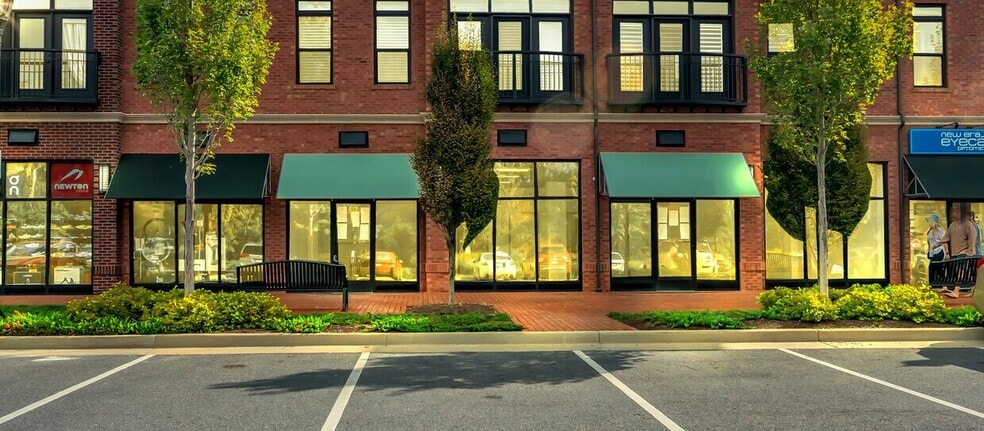 More Photos Of 412-416 Madison Trade Plz SE, Leesburg Apartments For Lease