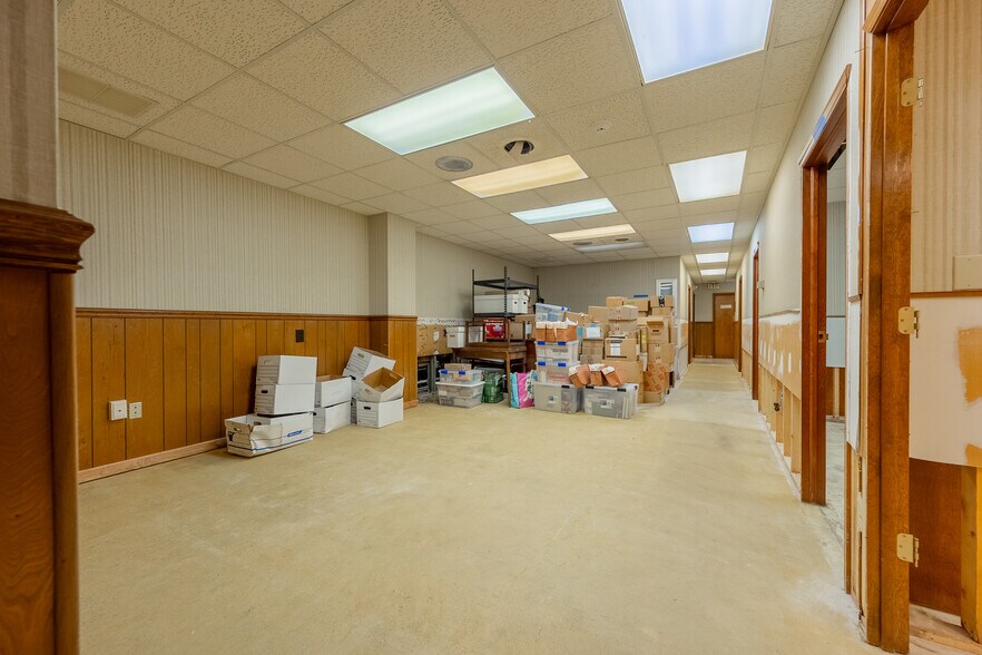 More Photos Of 65 E Main St, Pulaski Loft Creative Space For Sale