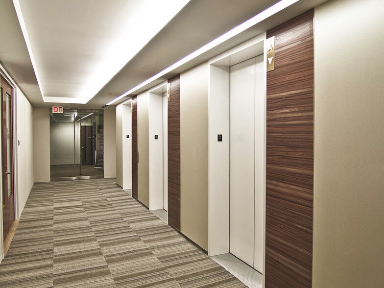 More Photos Of 1220 19th St NW, Washington Office For Lease