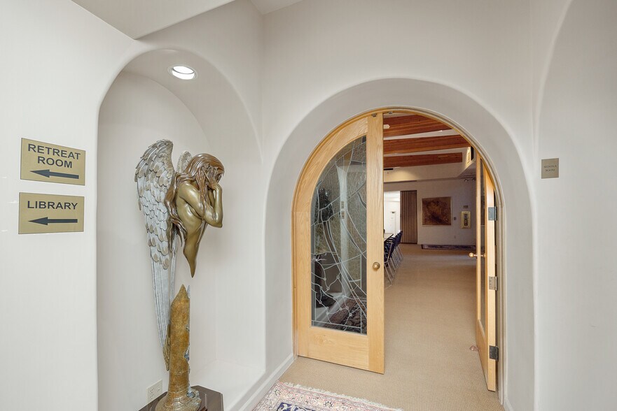 More Photos Of 333 Schnebly Hill Rd, Sedona Religious Facility For Sale