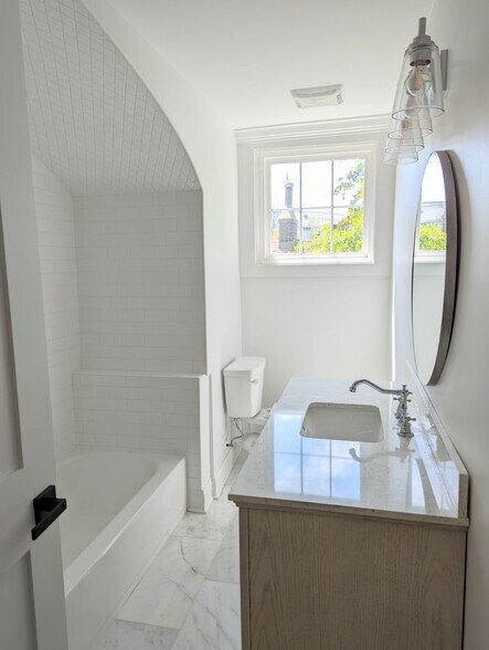 More Photos Of 9 East Ave, Greenville Office Residential For Sale