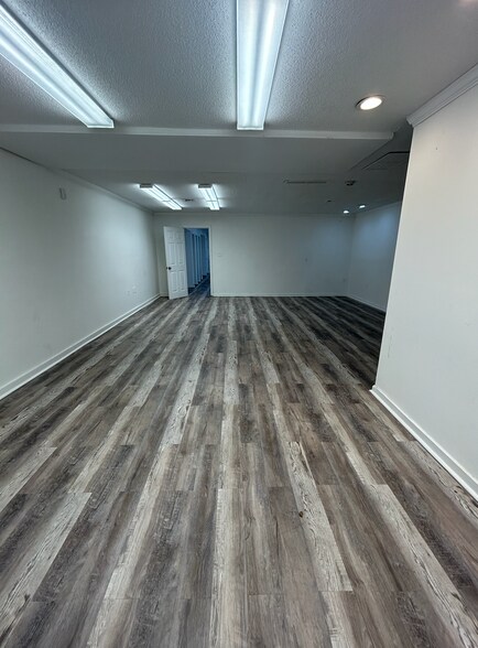 More Photos Of 3692 S Plaza Trl, Virginia Beach Loft Creative Space For Lease