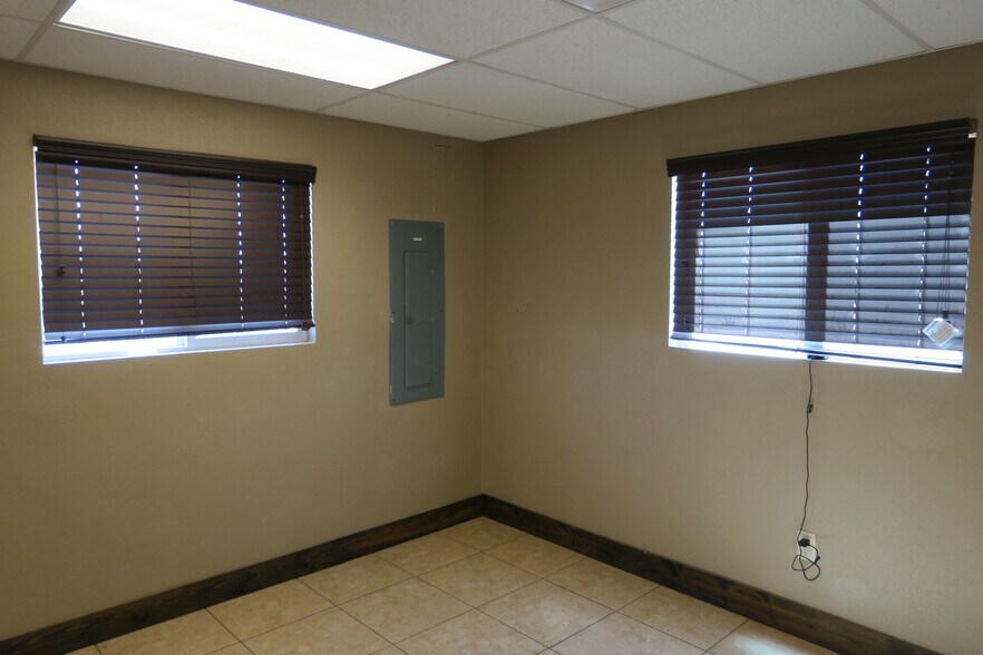 More Photos Of 229 State Route 99, Winslow Specialty For Sale