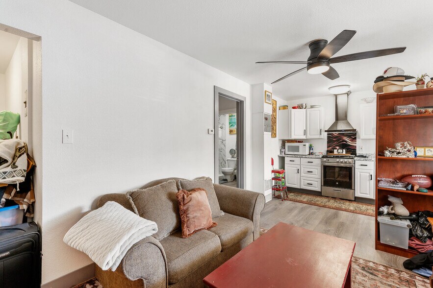 More Photos Of 1129-1135 Hunter Lake Dr, Reno Storefront Retail Residential For Sale