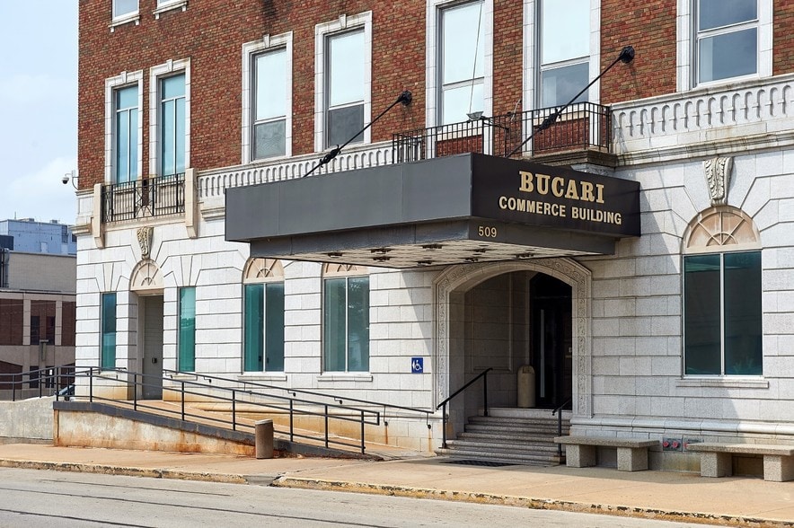 More Photos Of 509 S 6th St, Springfield Office For Sale