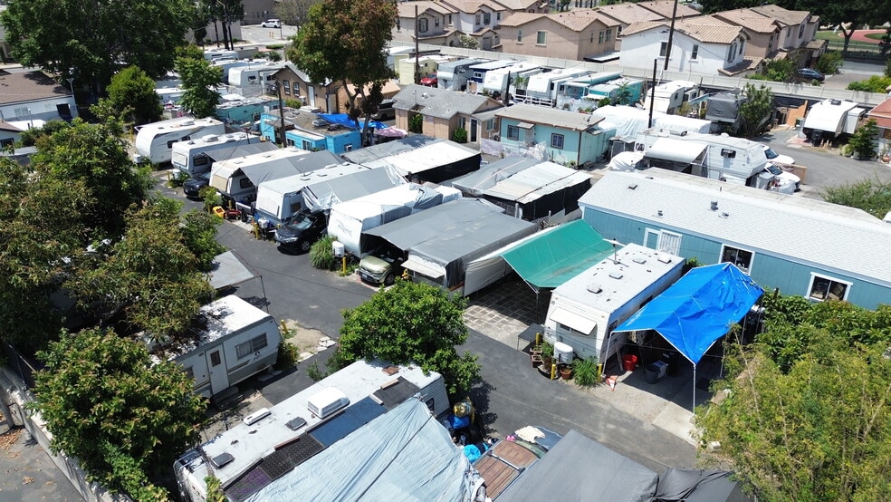 More Photos Of 7233 Somerset Blvd, Paramount Multifamily For Sale