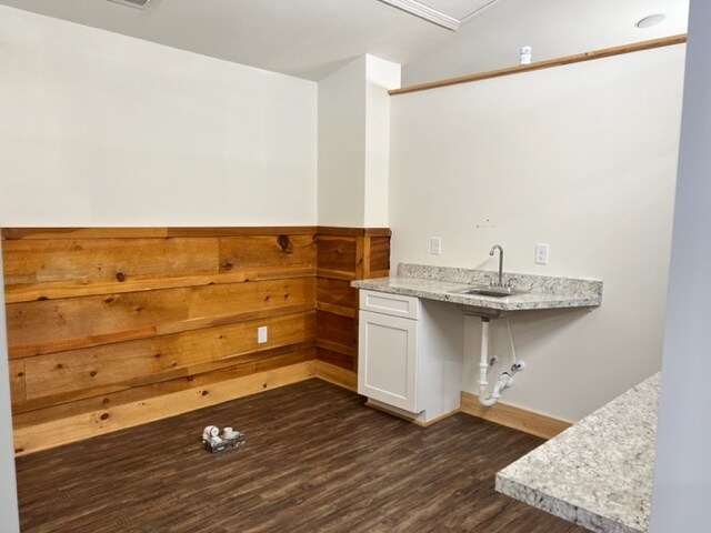 More Photos Of 121-125 N Main St, Woodstock Storefront Retail Residential For Sale