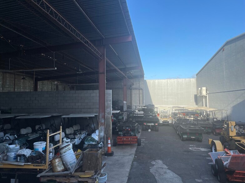 More Photos Of 94-076 Leokane St, Waipahu Warehouse For Sale
