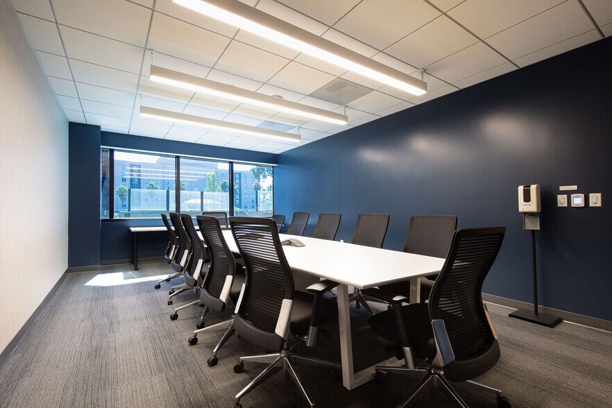 More Photos Of 1000 Marina Blvd, Brisbane Office For Lease