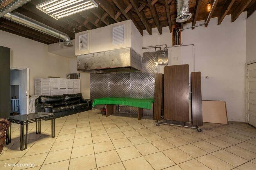 More Photos Of 2410 S Blue Island Ave, Chicago Storefront Retail Residential For Sale