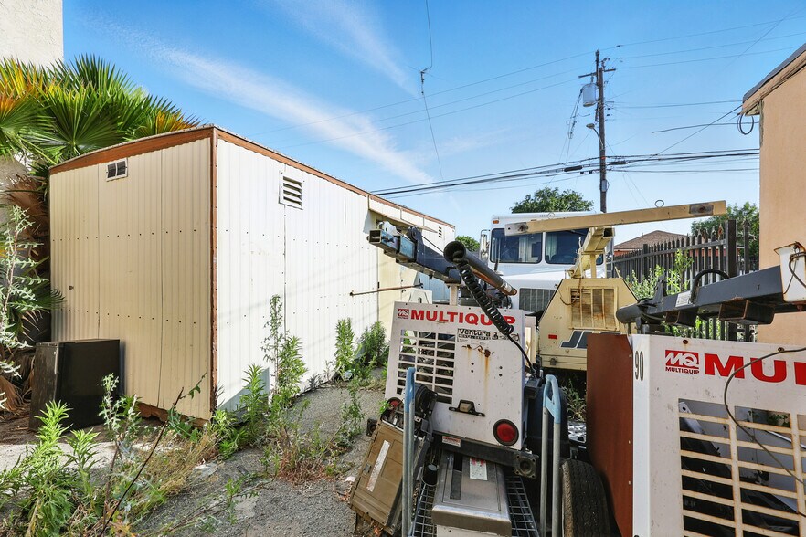 More Photos Of 5428 E Beverly Blvd, Los Angeles Office For Sale