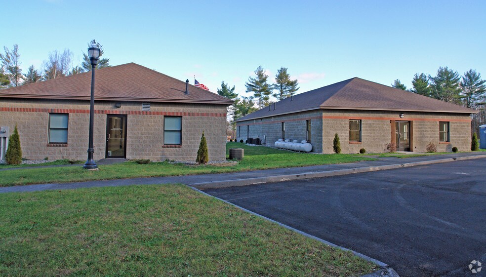More Photos Of 10 Evergreen Dr, Oakland Medical For Sale