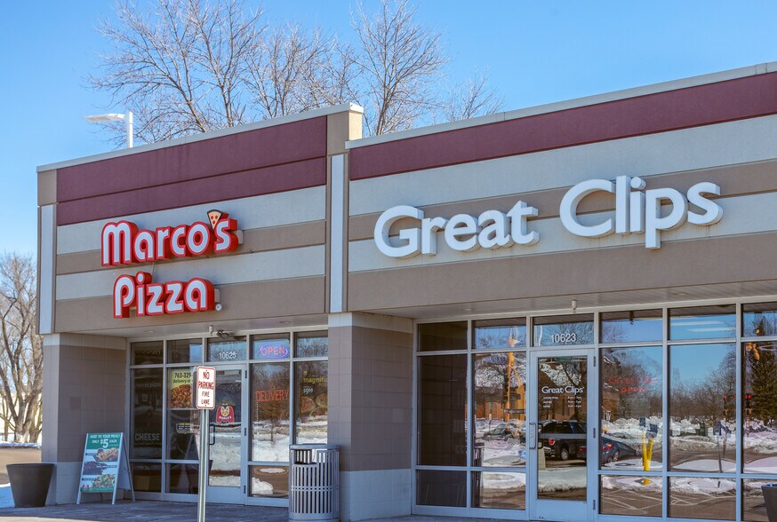 More Photos Of 10855 University Ave NE, Blaine Unknown For Lease