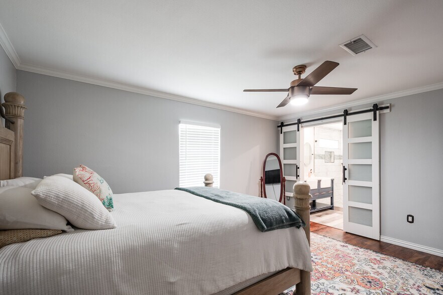 More Photos Of 11620 Fostoria Rd, Cleveland Office For Sale