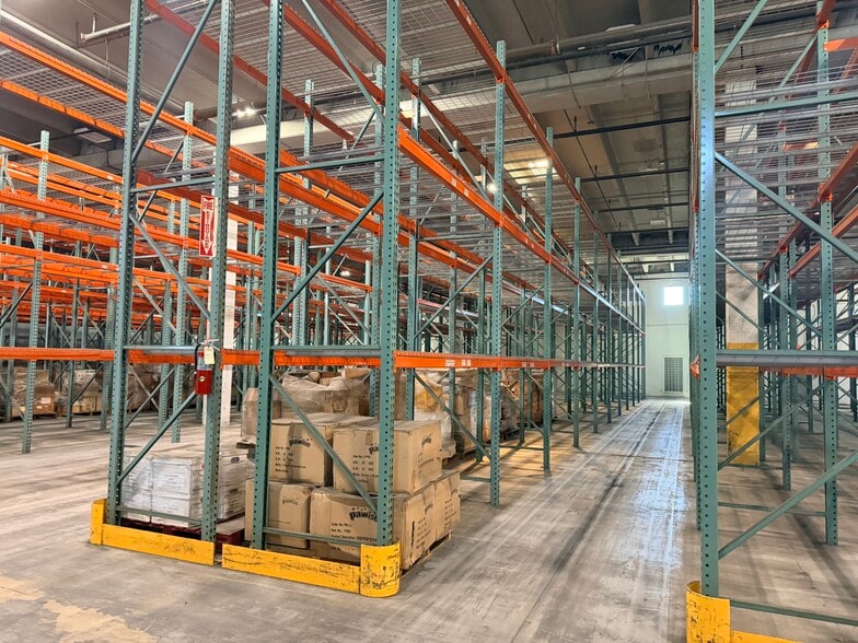 More Photos Of 9150 NW 105th Way, Medley Manufacturing For Lease