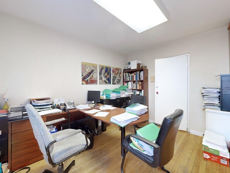 More Photos Of 66 Gerrard St E, Toronto Storefront Retail Office For Sale