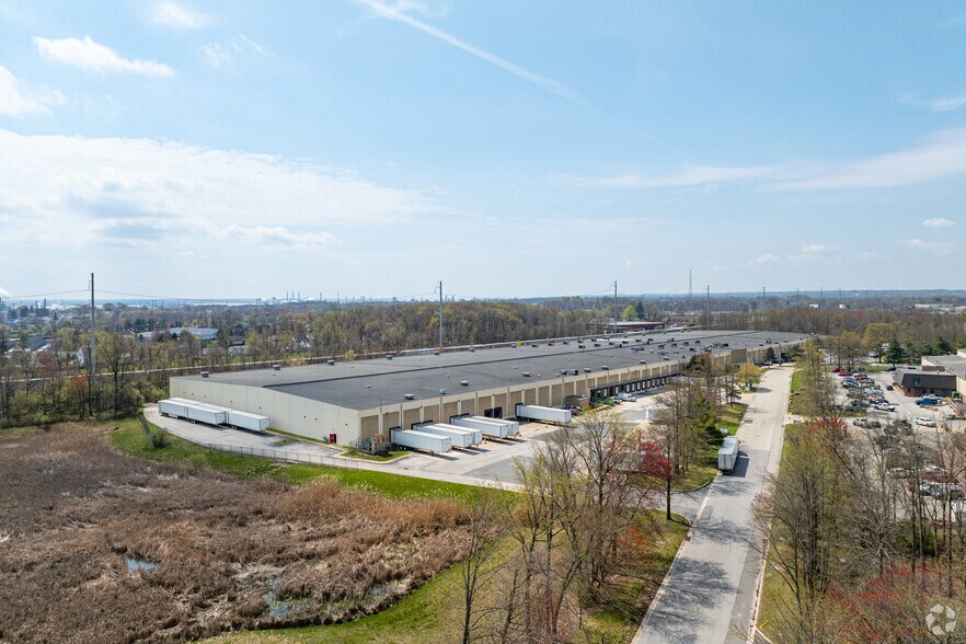 More Photos Of 105 Commerce Dr, Aston Township Warehouse For Lease