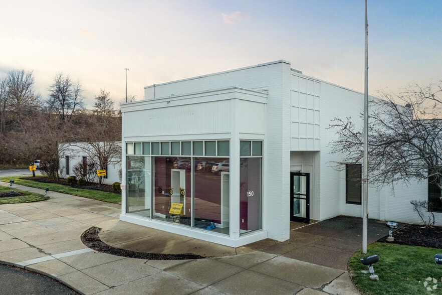 Primary Photo Of 150 Thorn Hill Rd, Warrendale Warehouse For Lease