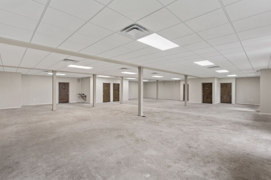 More Photos Of 221 Osage Ln, Waynesboro Medical For Lease