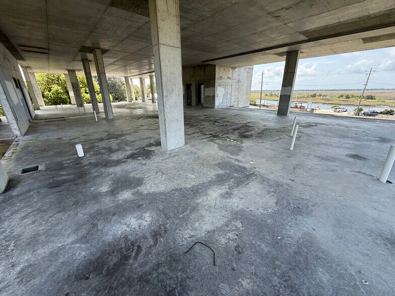 More Photos Of 2508 Newcastle St, Brunswick Apartments For Sale