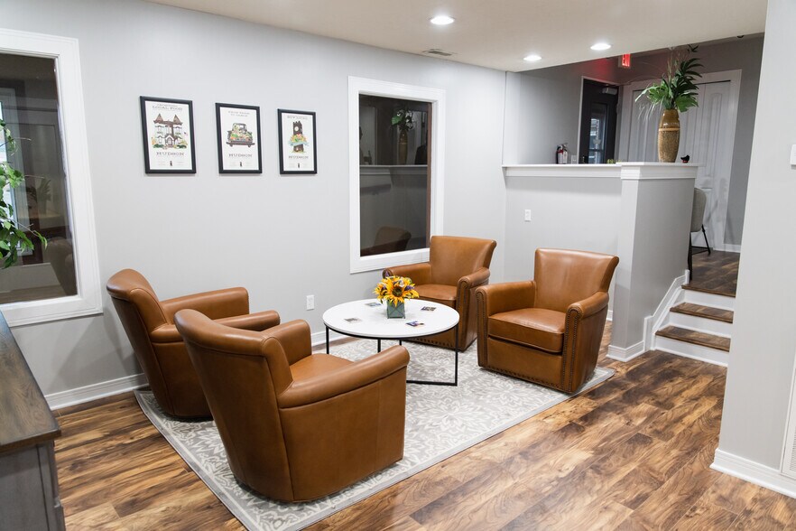 More Photos Of 45 N Chillicothe Rd, Aurora Office For Lease