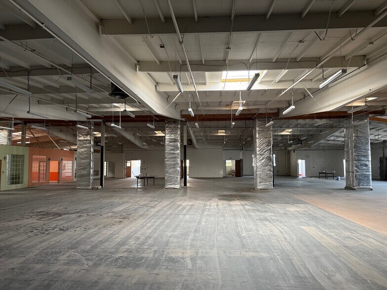 More Photos Of 4747 W Century Blvd, Inglewood Storefront For Lease