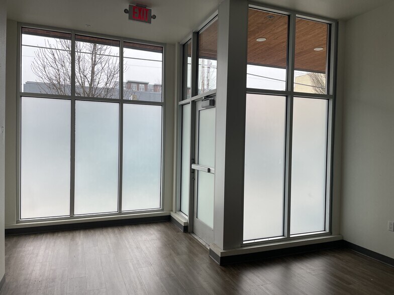 More Photos Of 2025 NE 42nd Ave, Portland Apartments For Lease