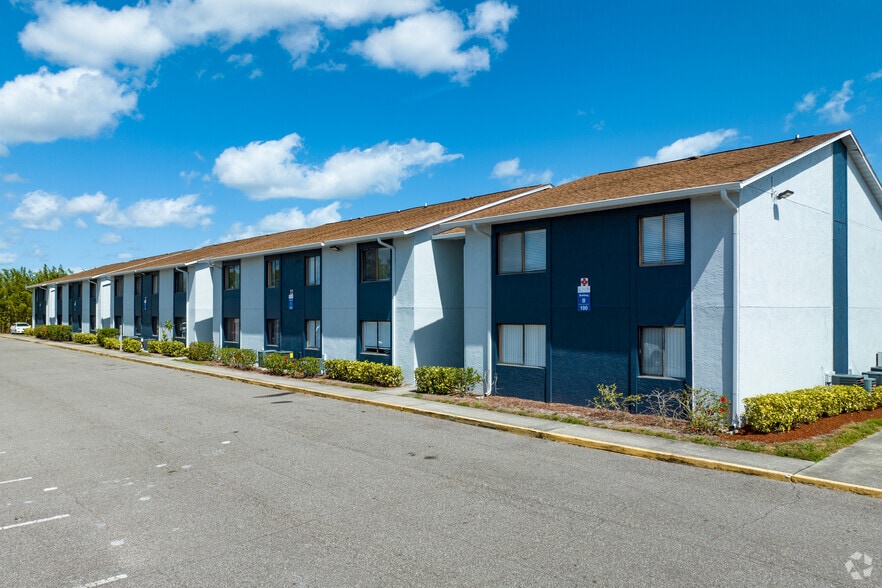 More Photos Of 150 E University Blvd, Melbourne Apartments For Sale