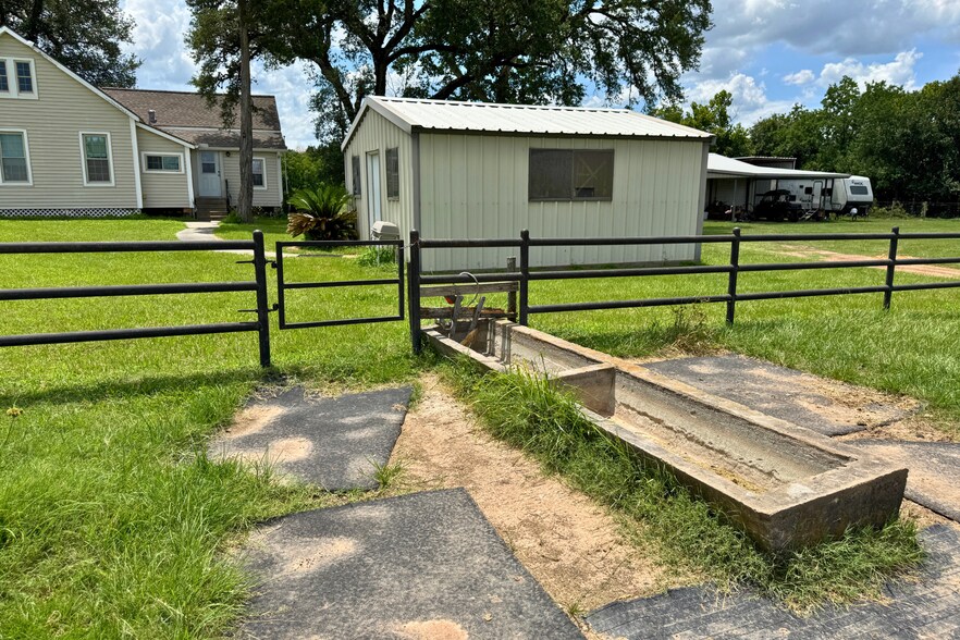 More Photos Of 20119 Cedar Ln, Tomball Land For Sale