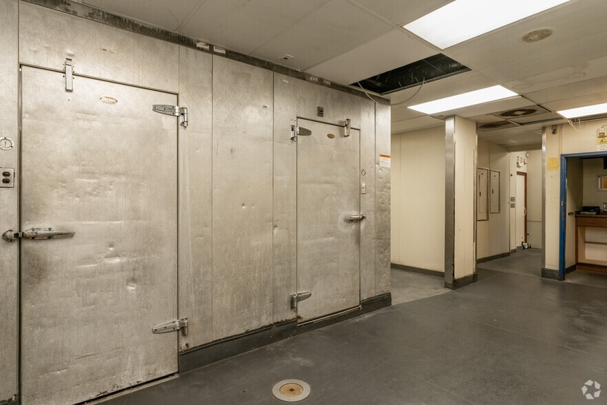 More Photos Of 1930 Sardis Rd N, Charlotte Fast Food For Sale