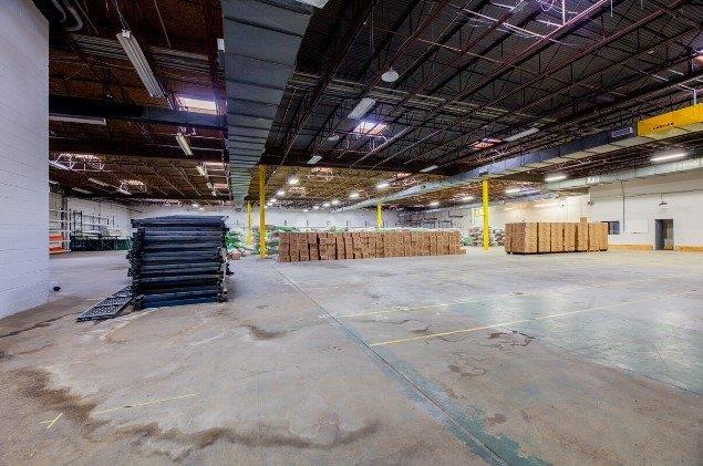 More Photos Of 9244 Markville Dr, Dallas Industrial For Lease