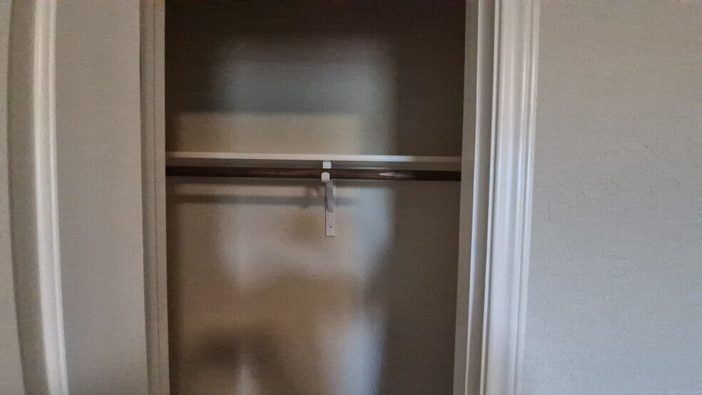More Photos Of 6866 Lakeview Dr, San Antonio Multifamily For Sale