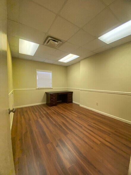 More Photos Of 333-335 Southfield Rd, Shreveport Freestanding For Sale