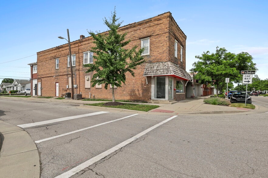 More Photos Of 201 Main St, Beech Grove Storefront Retail Residential For Sale