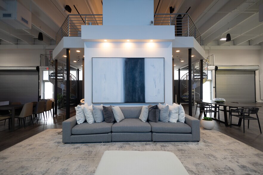 More Photos Of 6050 NW 102nd Ave, Doral Showroom For Sale