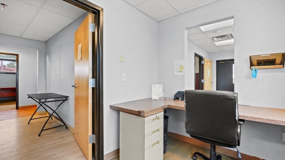 More Photos Of 1900 US 69, Excelsior Springs Warehouse For Sale