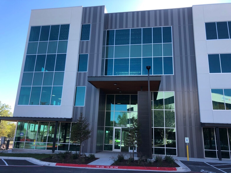 More Photos Of 7951 Shoal Creek Blvd, Austin Medical For Lease