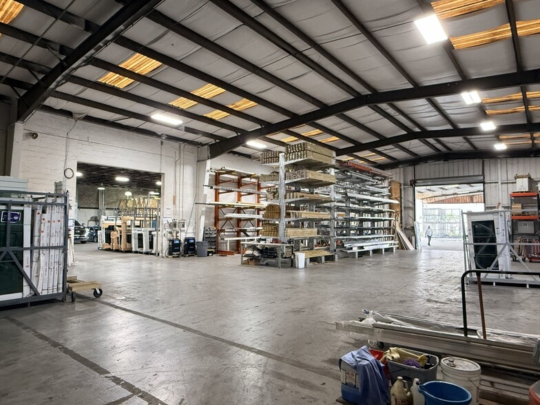 More Photos Of 1649 Avenue L, Riviera Beach Warehouse For Sale