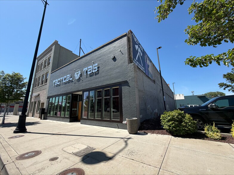 More Photos Of 315 W Yakima Ave, Yakima Freestanding For Lease