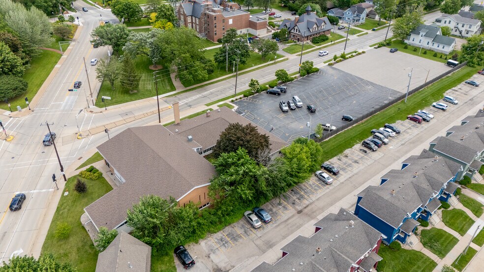 More Photos Of 1331 High Ave, Oshkosh Religious Facility For Sale