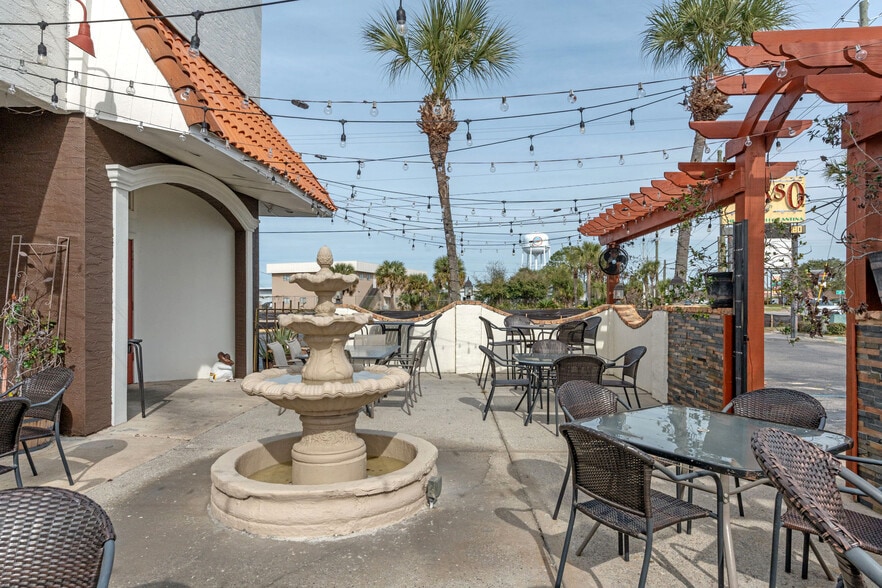 More Photos Of 480 Mary Esther Blvd NW, Fort Walton Beach Restaurant For Lease