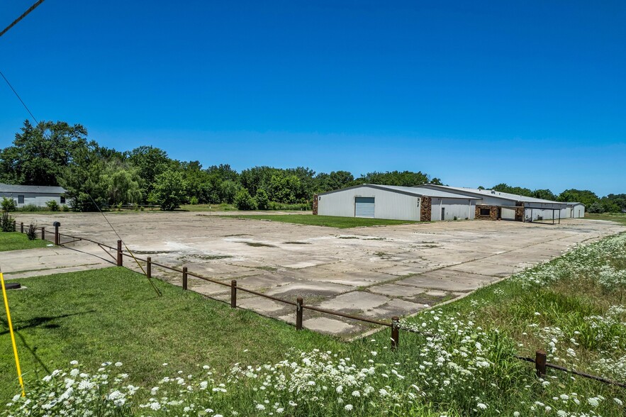 Primary Photo Of 1821 E 66th St N, Tulsa Warehouse For Lease