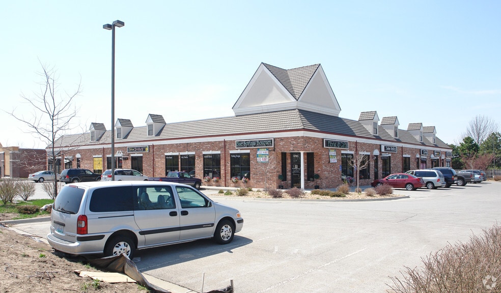 More Photos Of 1741-1771 NW Burdett Xing, Blue Springs Unknown For Lease