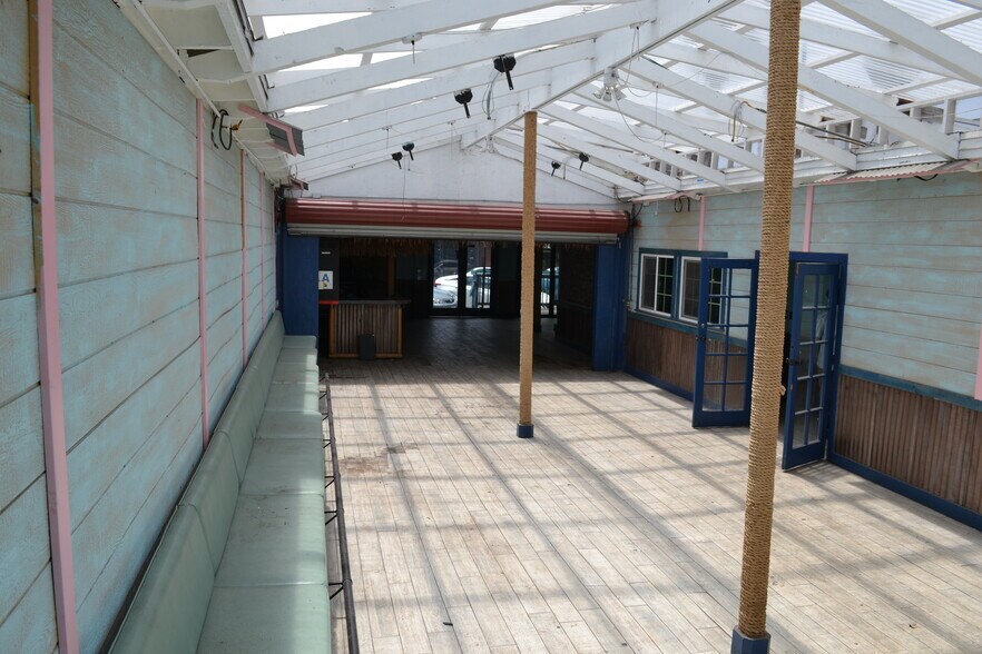 More Photos Of 1050 Garnet Ave, San Diego Restaurant For Lease