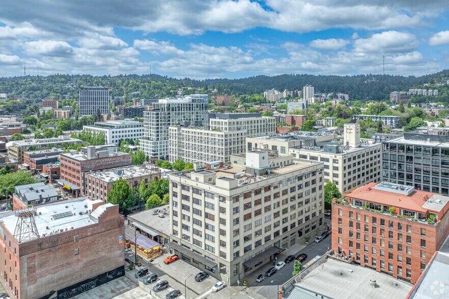 More Photos Of 1314 NW Irving St, Portland Apartments For Sale