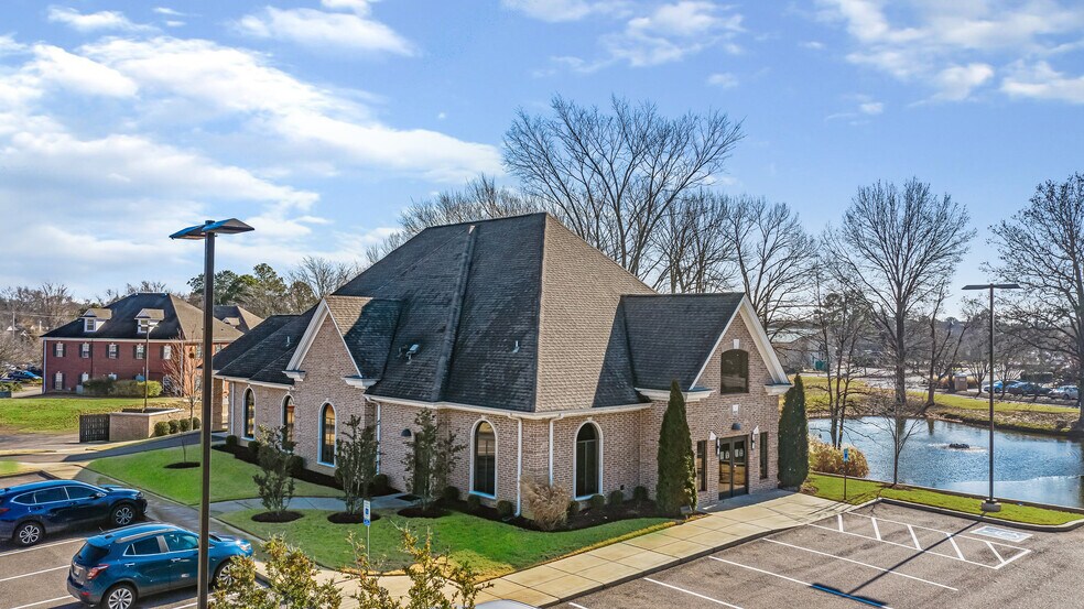 Primary Photo Of 915 Willow Tree Cir, Cordova Medical For Sale