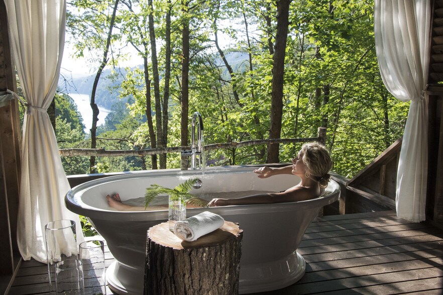 More Photos Of 171 Lakeview Lodge Dr, Bryson City Hotel For Sale